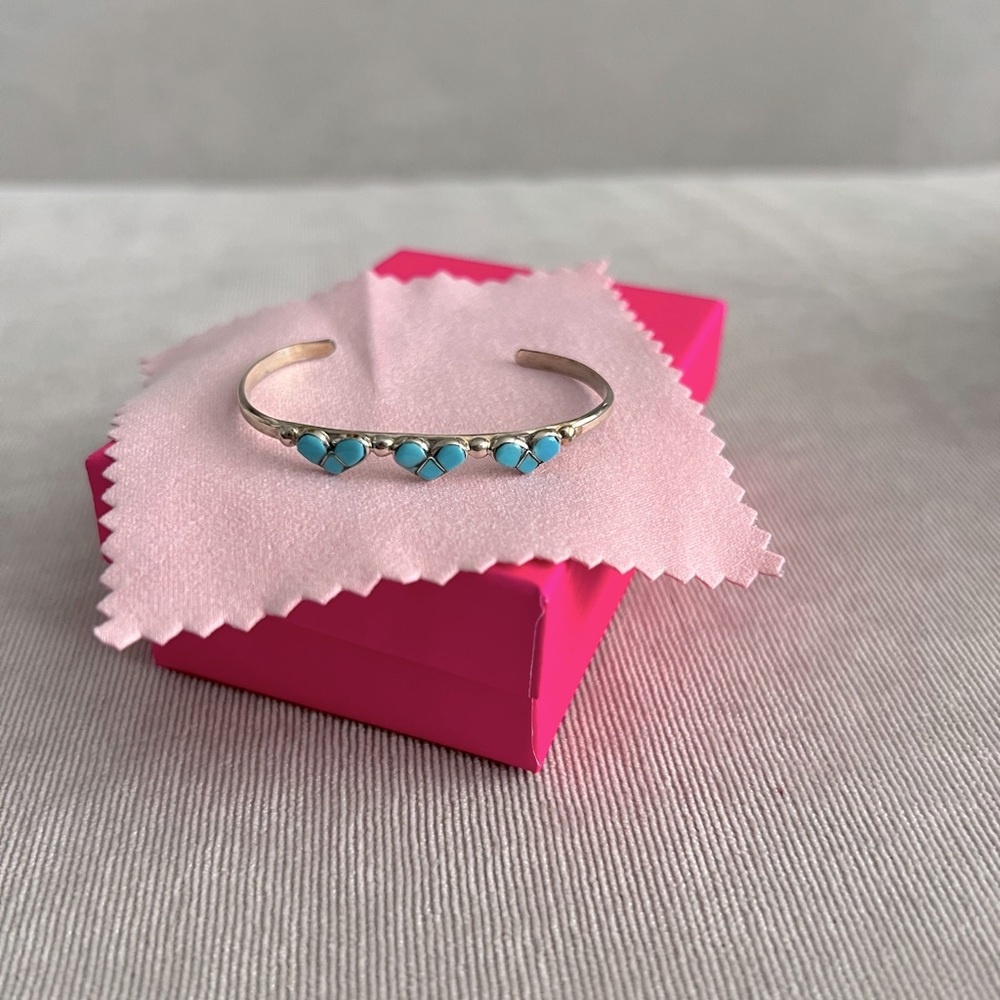 Infant turquoise bracelet